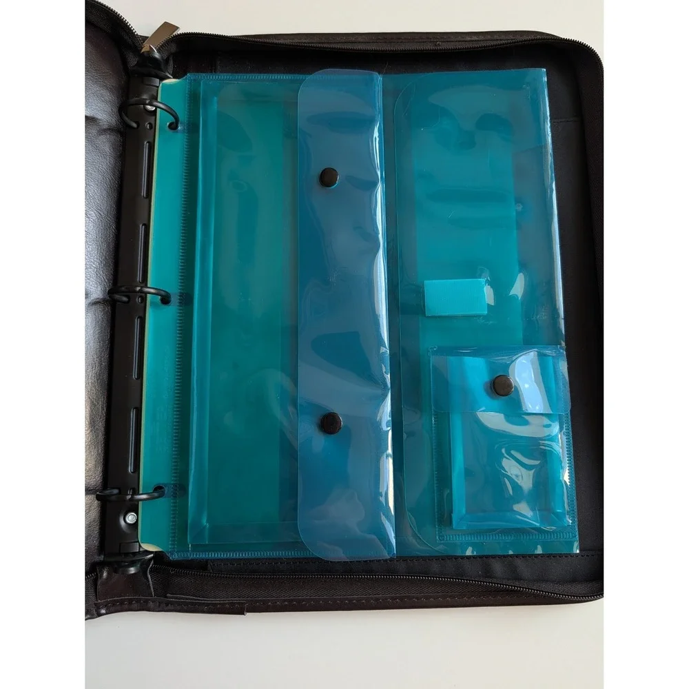 Unbranded professional zippered